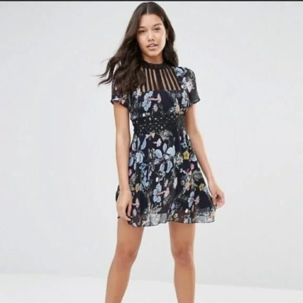 ANTHROPOLOGIE FOXIEDOX Navy Blue Floral Print Farfara Short Sleeve Mini Dress XS